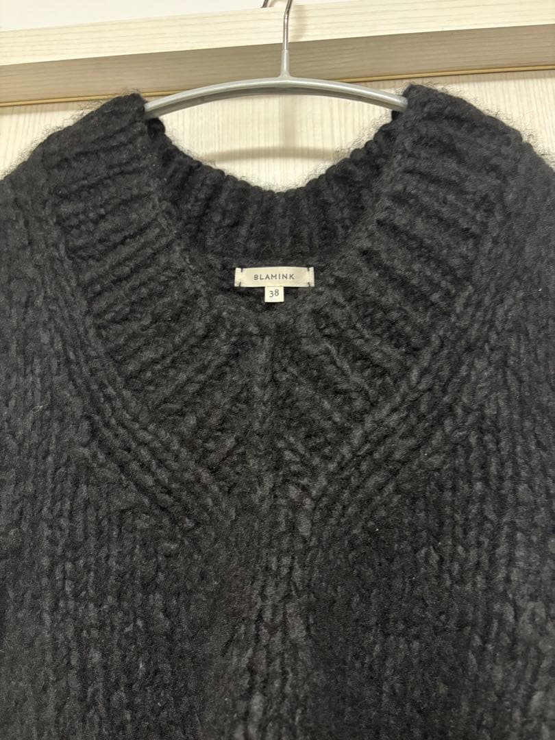 BLAMINKブラミンク38サイズ黒 ブラック カシミア100% Vネックニット