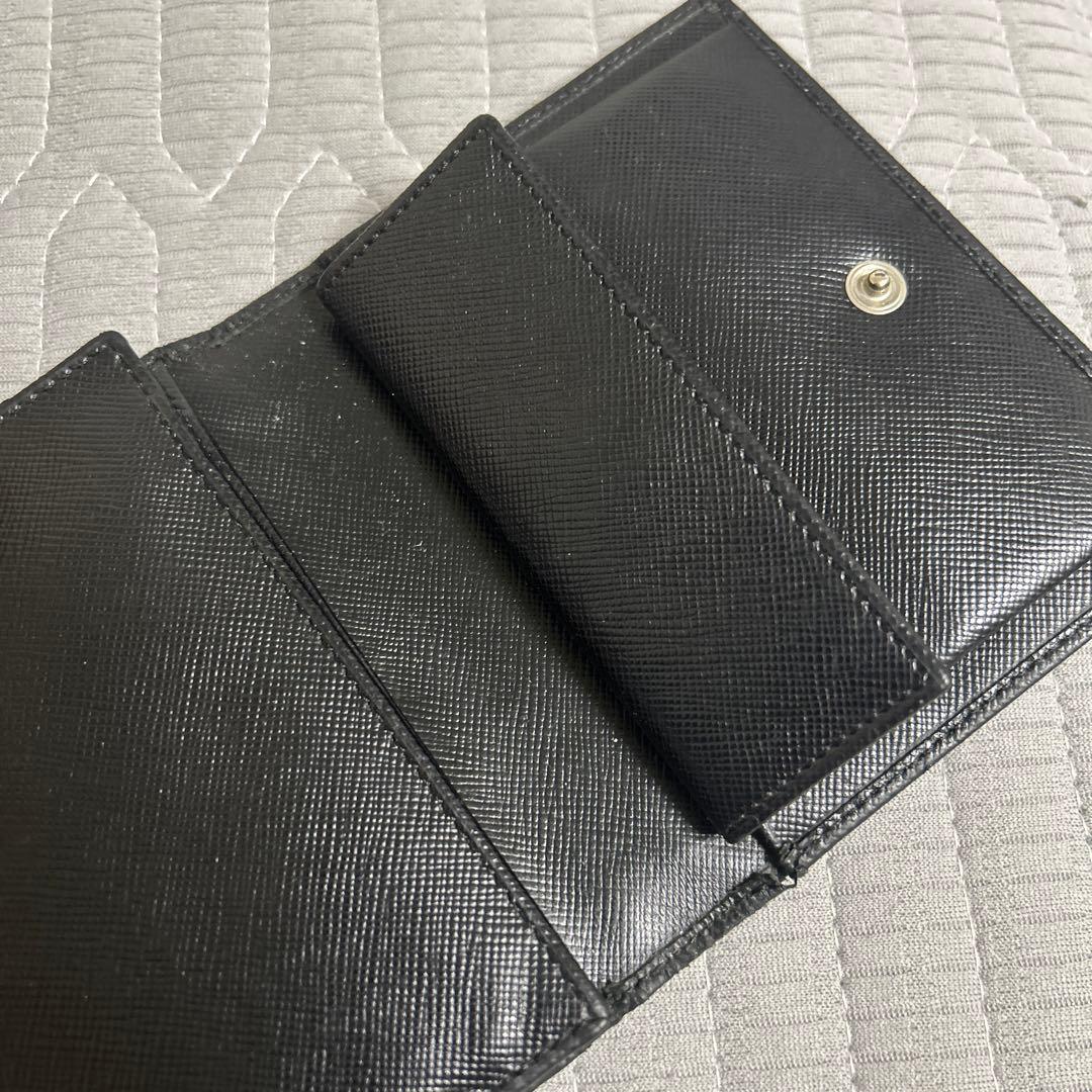 廃盤　PRADA ブラック 二つ折り財布
