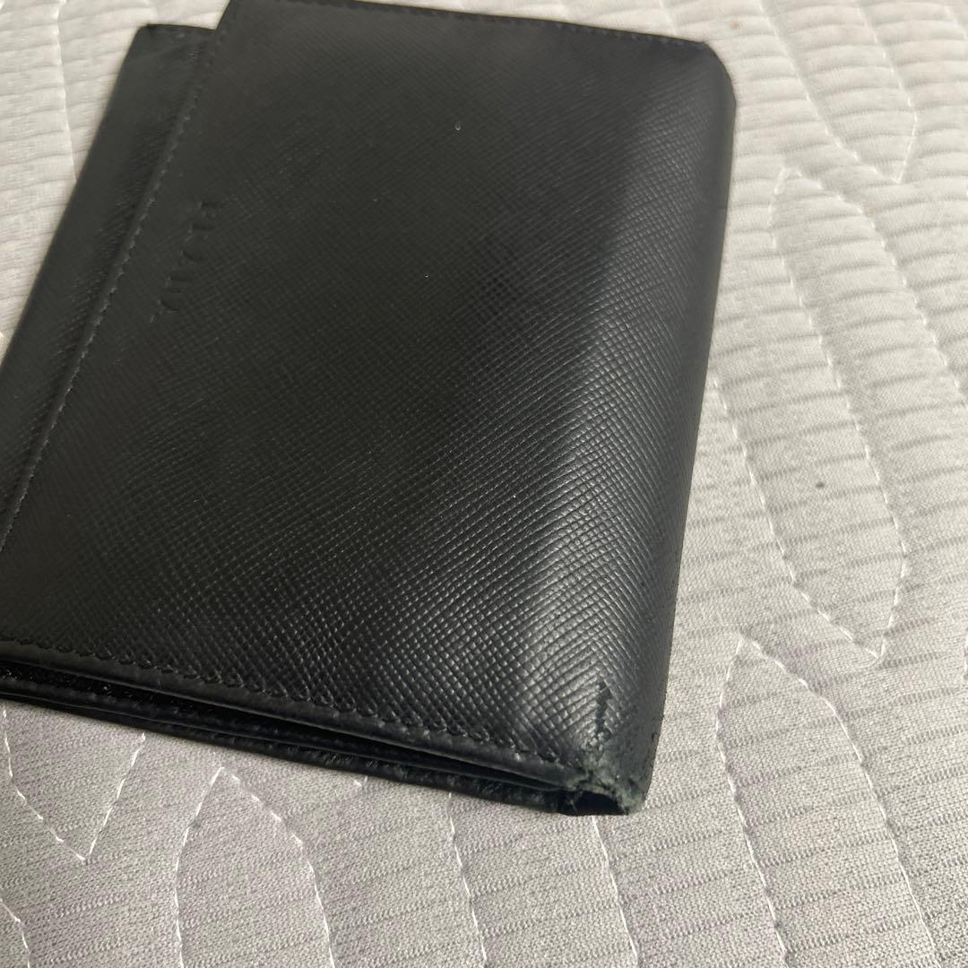廃盤　PRADA ブラック 二つ折り財布