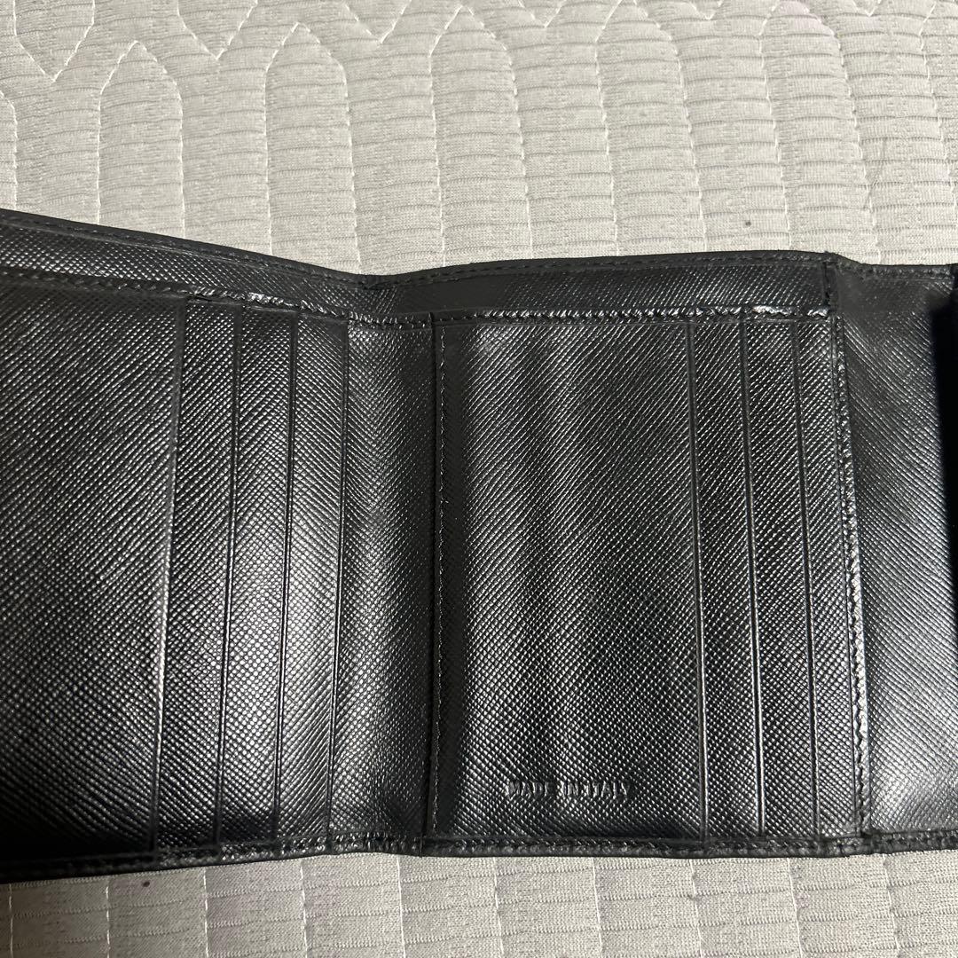 廃盤　PRADA ブラック 二つ折り財布
