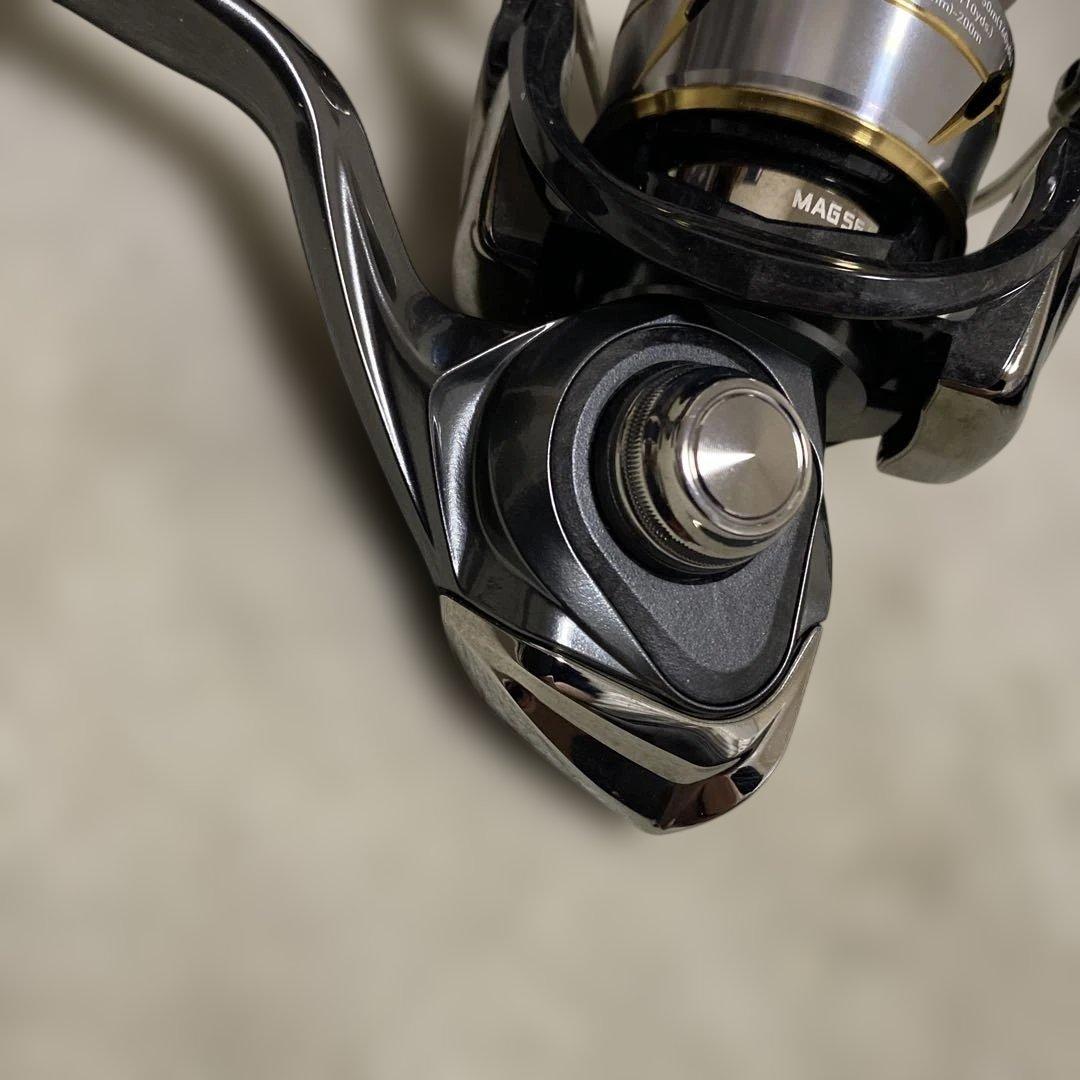 【極美品】ダイワ 20ルビアス FC LT2000S-XH