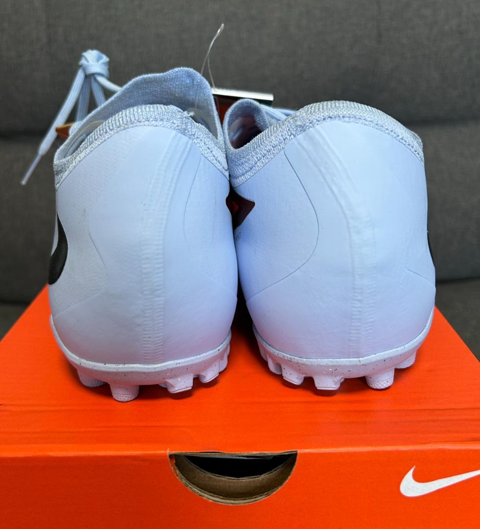 【新品未使用】NIKE ファントム6 TF 28.5cm【HJ4123-400】