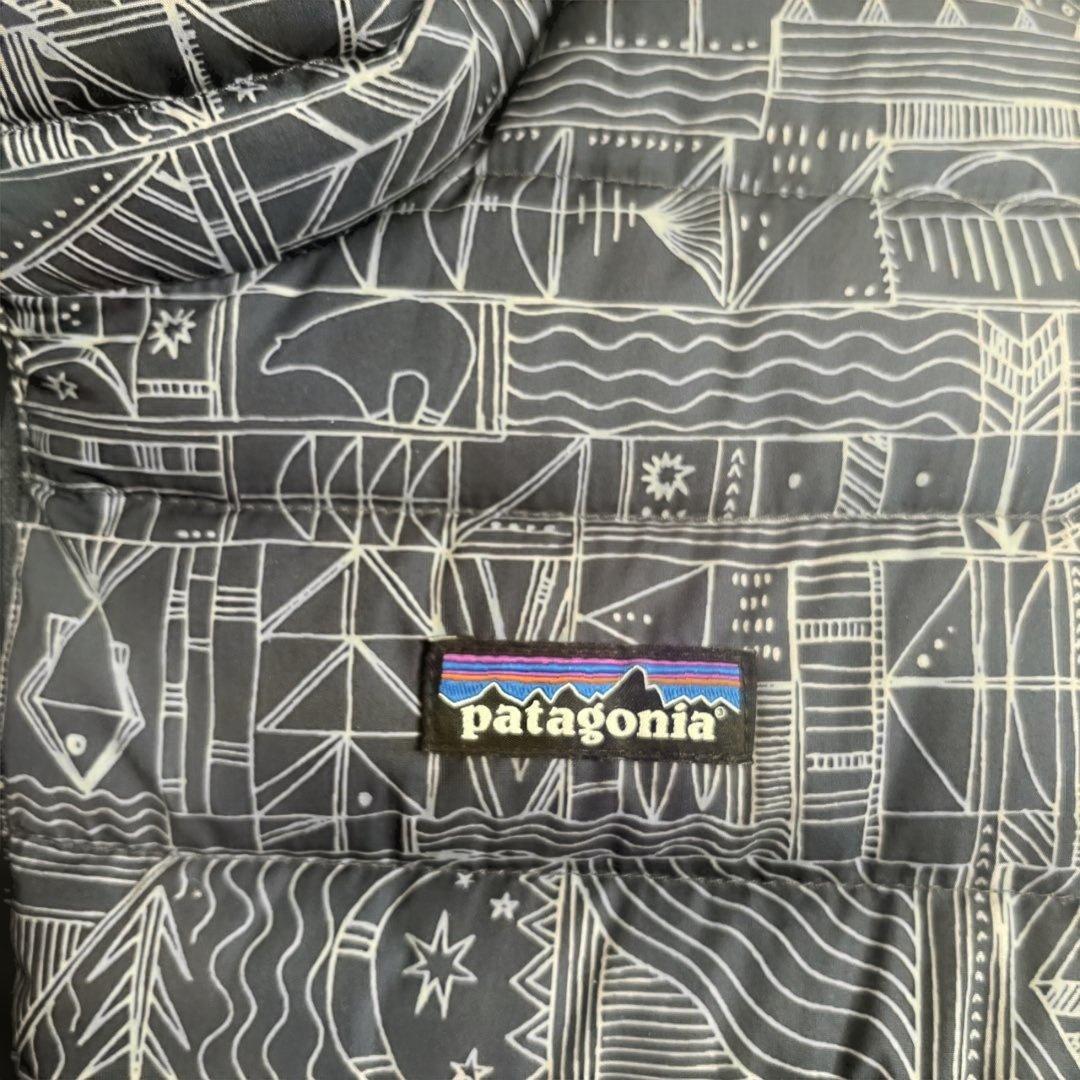 美品　パタゴニア　キッズダウンセーター　2017年柄