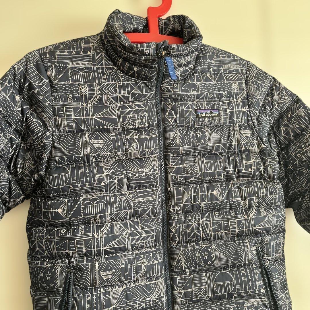美品　パタゴニア　キッズダウンセーター　2017年柄