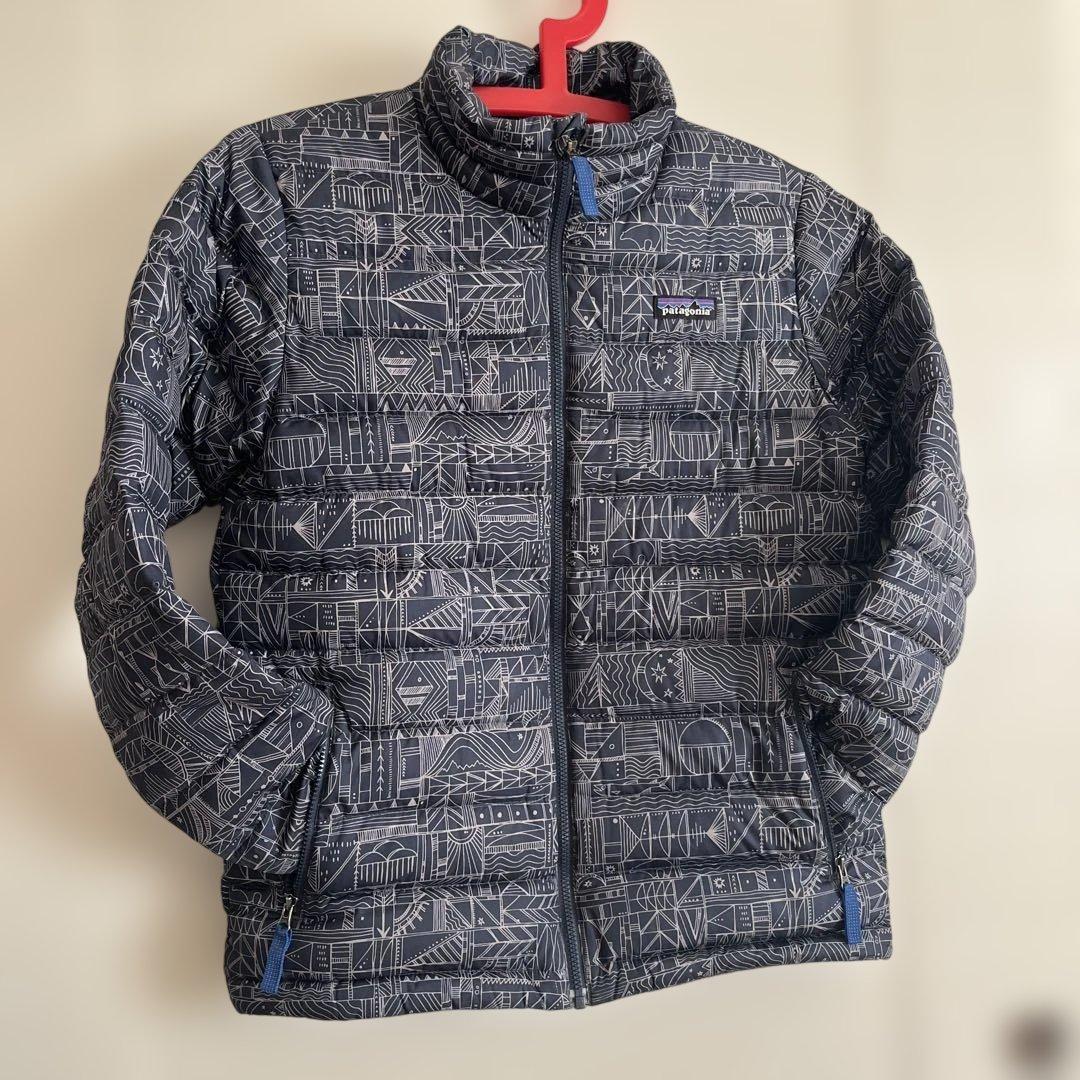 美品　パタゴニア　キッズダウンセーター　2017年柄
