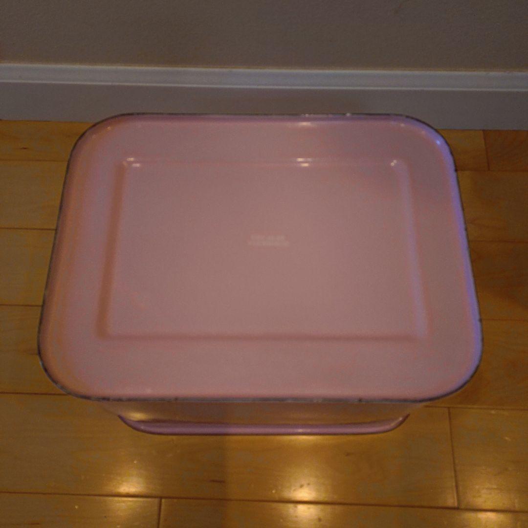 ホーロー缶　ピンク　スクエア オールドファームハウス