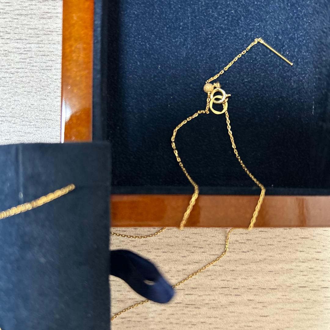 クアラントット☆タツノオトシゴチャーム・ブルーダイヤモンドネックレスK18YG☺︎