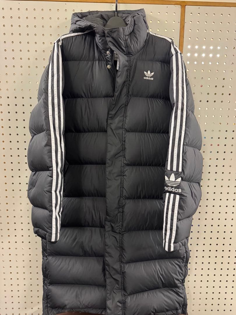 アディダス　ダウン　ロング　ロゴ　HI4658 ロングダウン