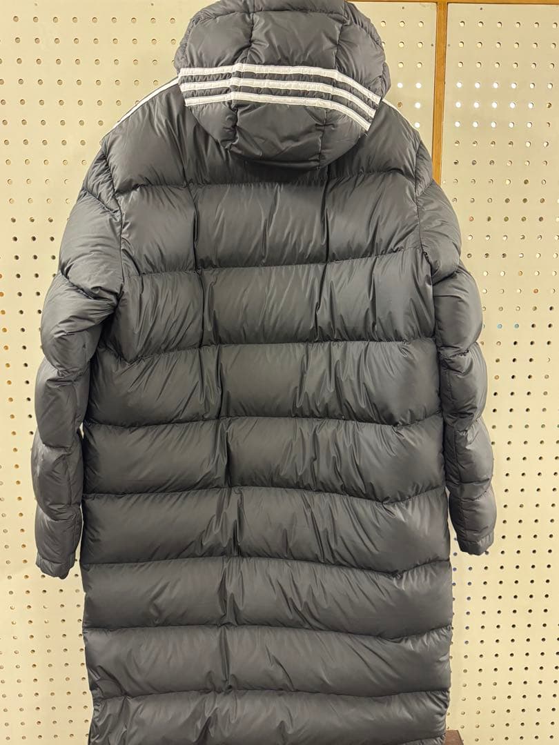 アディダス　ダウン　ロング　ロゴ　HI4658 ロングダウン