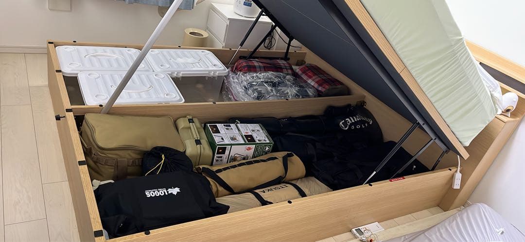 【送料込】ニトリ クイーンベッド 跳ね上げ収納＋マットレス付き OP300 NA