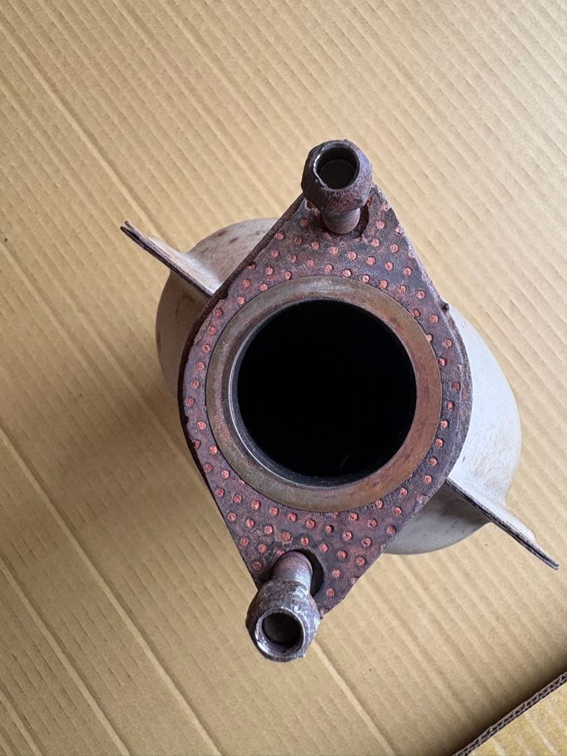 三菱　U62T （ミニキャブ）触媒