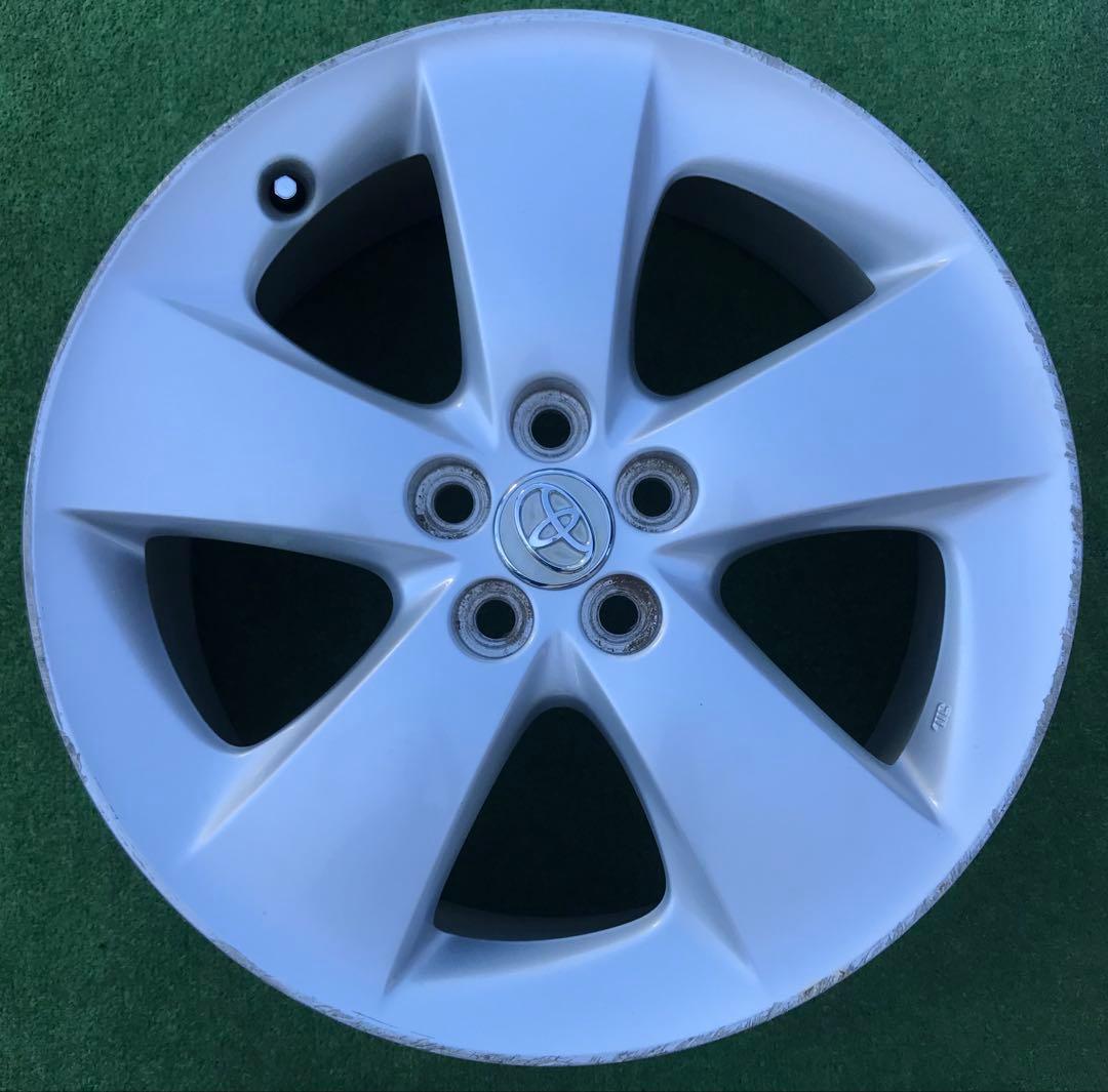 TOYOTA PRIUS 30 純正17インチアルミホイール