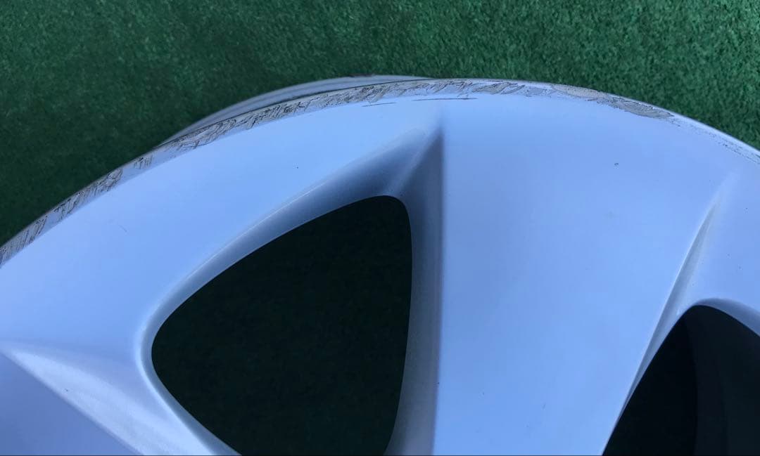 TOYOTA PRIUS 30 純正17インチアルミホイール