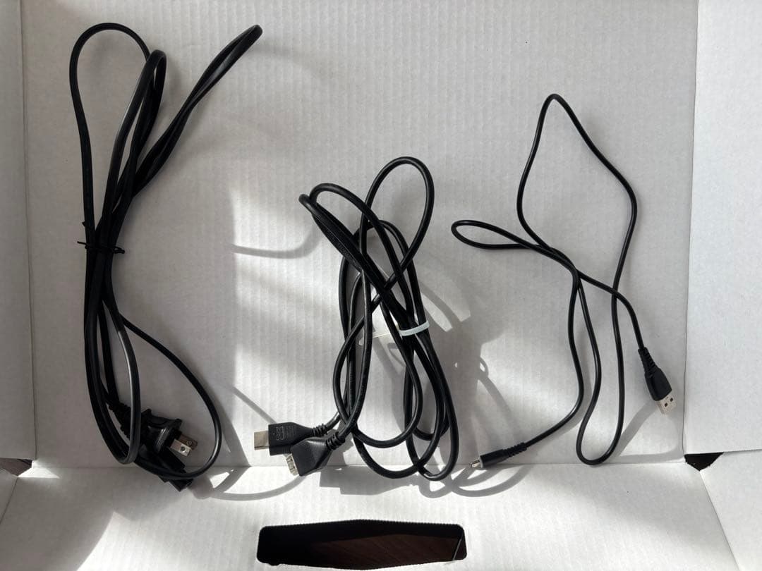 PlayStation4コントローラー二つとソフト4つ付き❗️