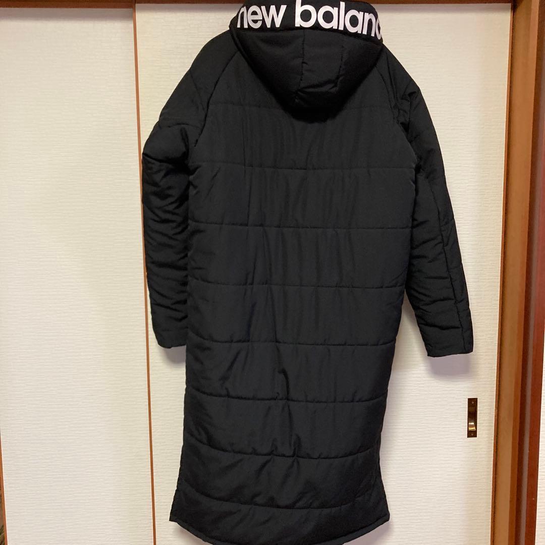ニューバランス　ブラック ベンチコート　Mサイズ　帽子　ロゴ　防寒着