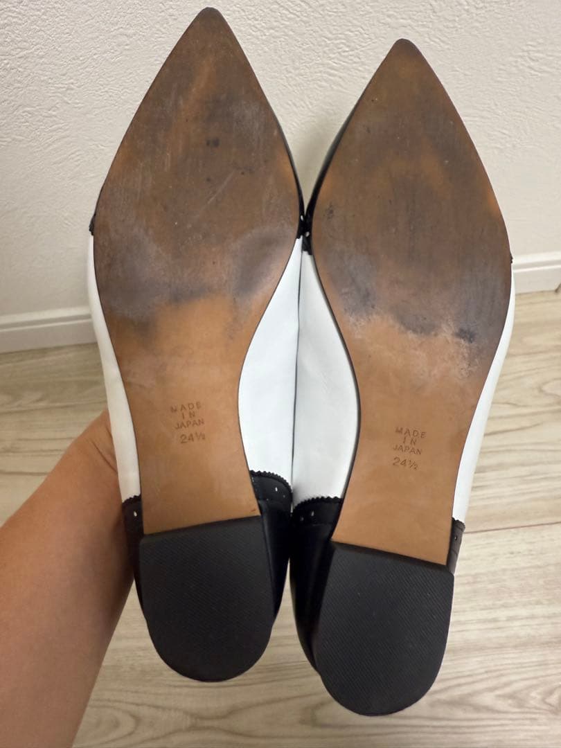 OHGAバイカラーフラットシューズ