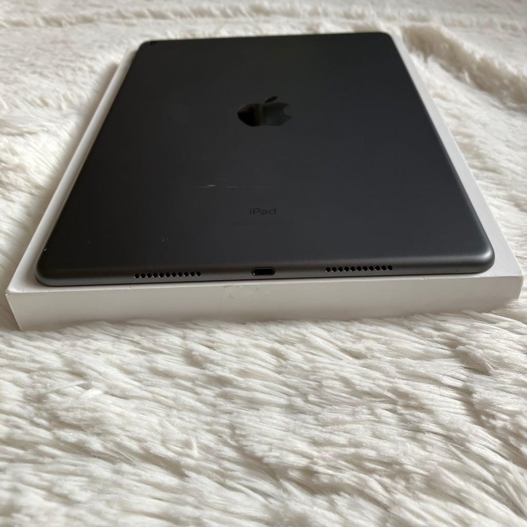 【完動品】iPad Air3 64GB SIMフリー 【すぐ発送】【付属品】