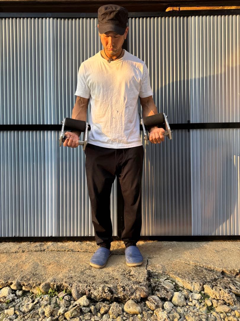 三角ダンベル(コンテストパンプアップにオススメ)