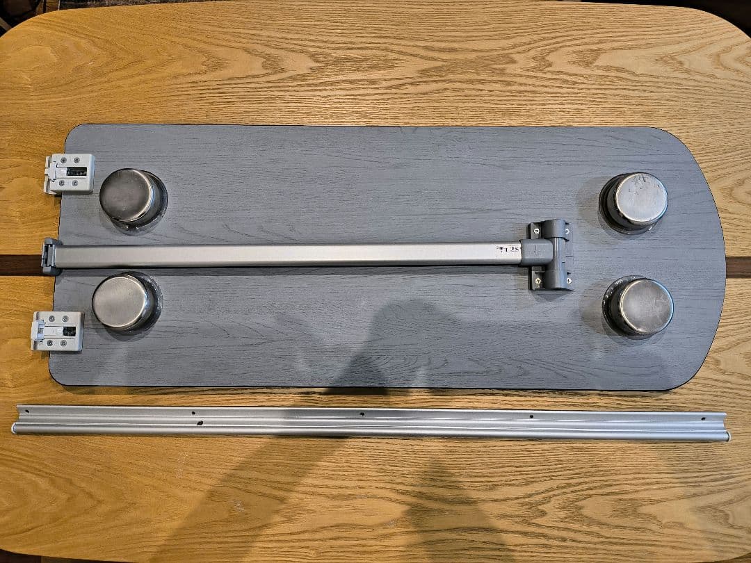 キャンピングカー等にテーブル！その他取り外しテーブルとして！