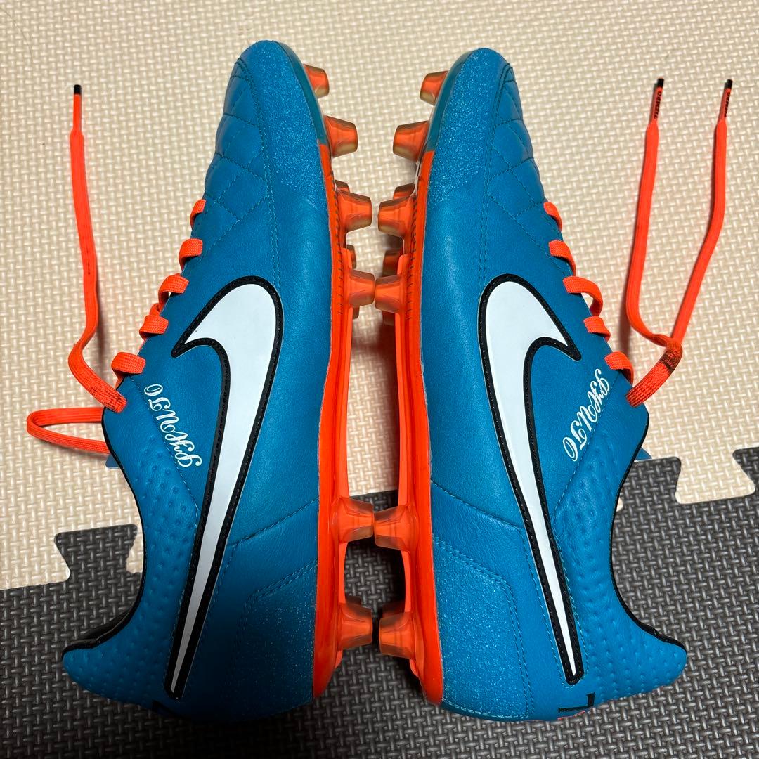 ナイキサッカースパイク　ティエンポ