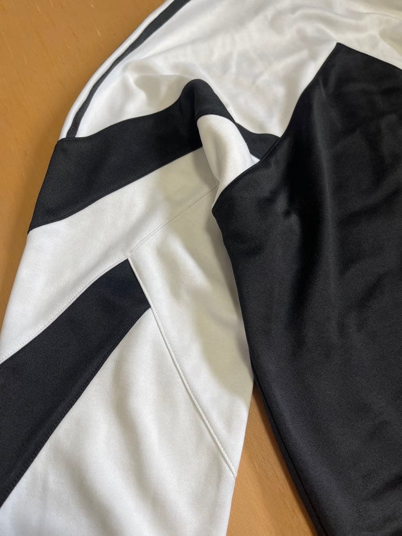 adidas ジャージ 上下セット　LLサイズ 黒/白
