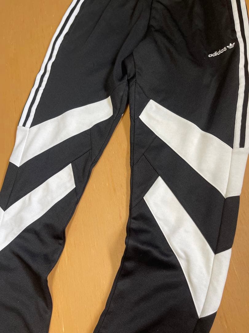 adidas ジャージ 上下セット　LLサイズ 黒/白