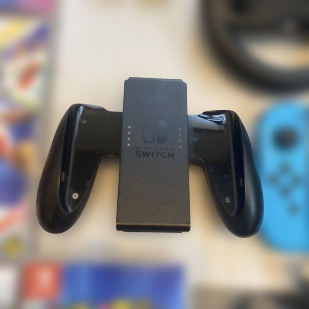 Nintendo Switch 本体 ジョイコン4個 ゲームソフト4本付き