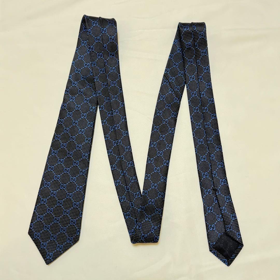 【美品】GUCCI シルク ネクタイ ブラック・ブルー GGパターン