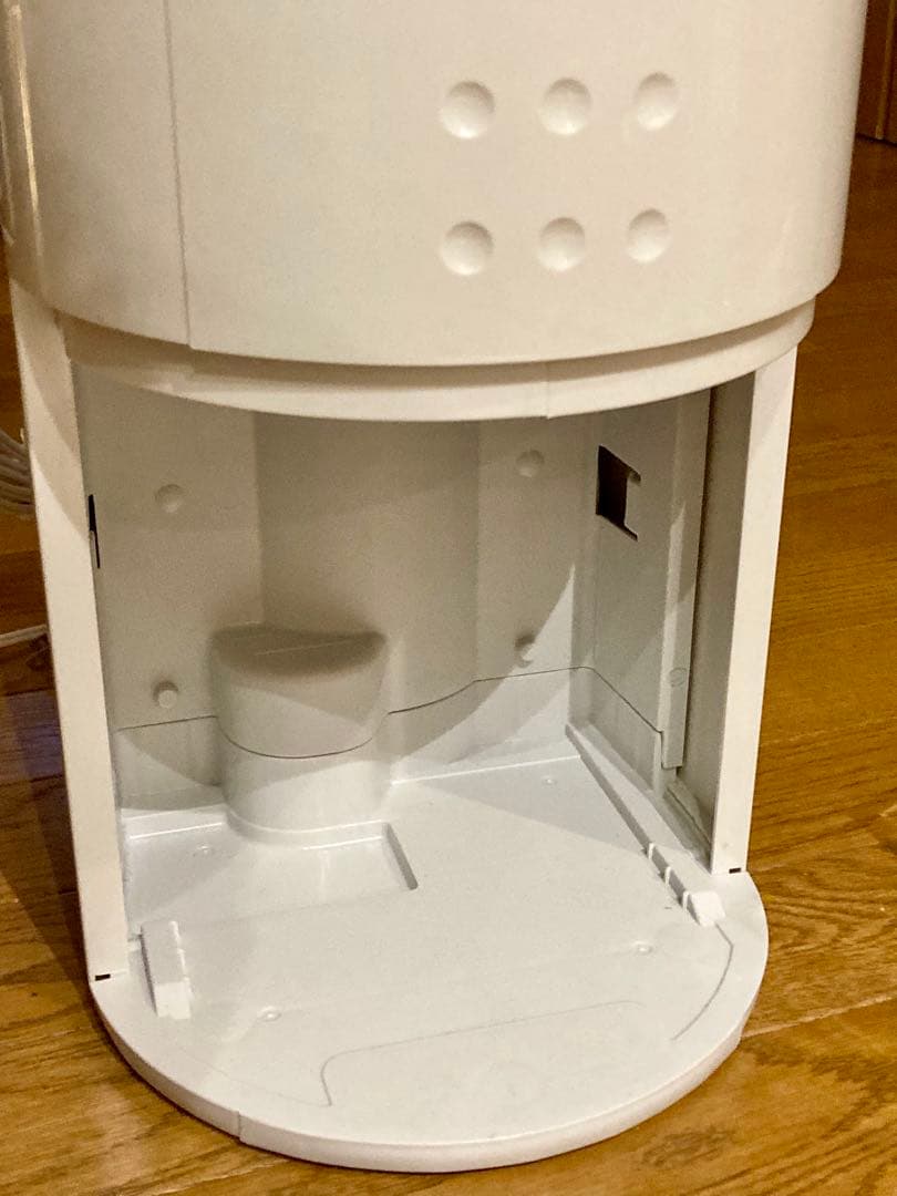 【未使用品】コロナ除湿機CD-P63A2 CORONA 説明書付き