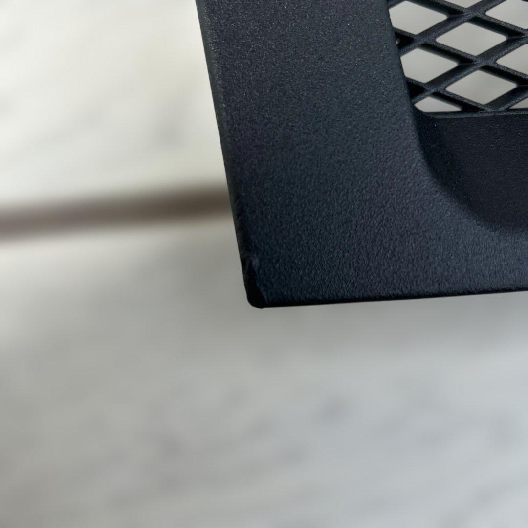 三菱デリカD5MC前純正フロントグリルチッピング塗装ちょっと訳あり品