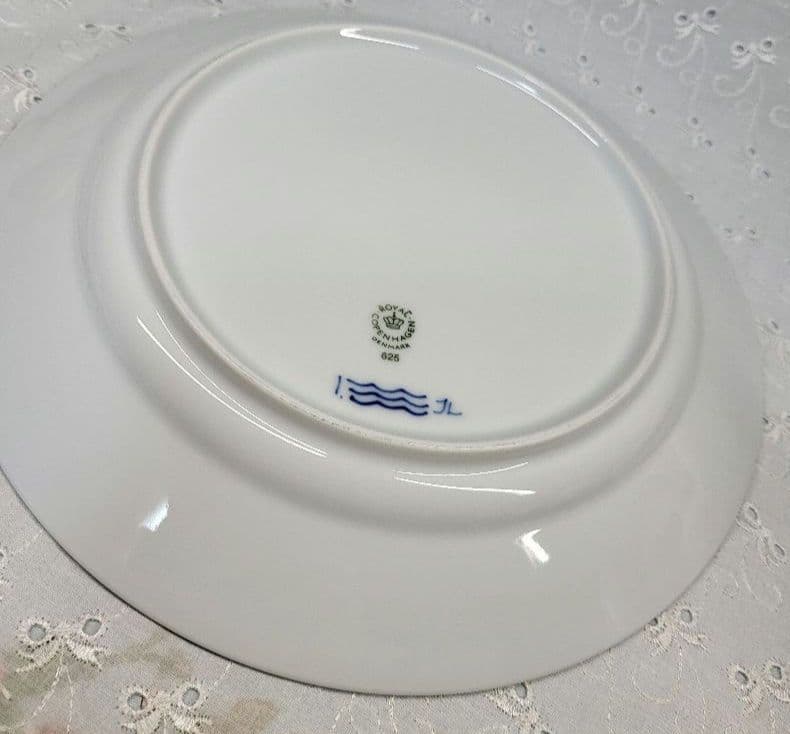 未使用近✨ロイヤルコペンハーゲン✨ブルーフルーテッド プレイン プレート大皿①