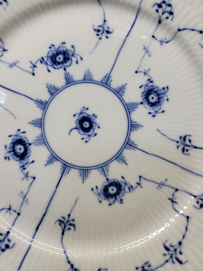 未使用近✨ロイヤルコペンハーゲン✨ブルーフルーテッド プレイン プレート大皿①