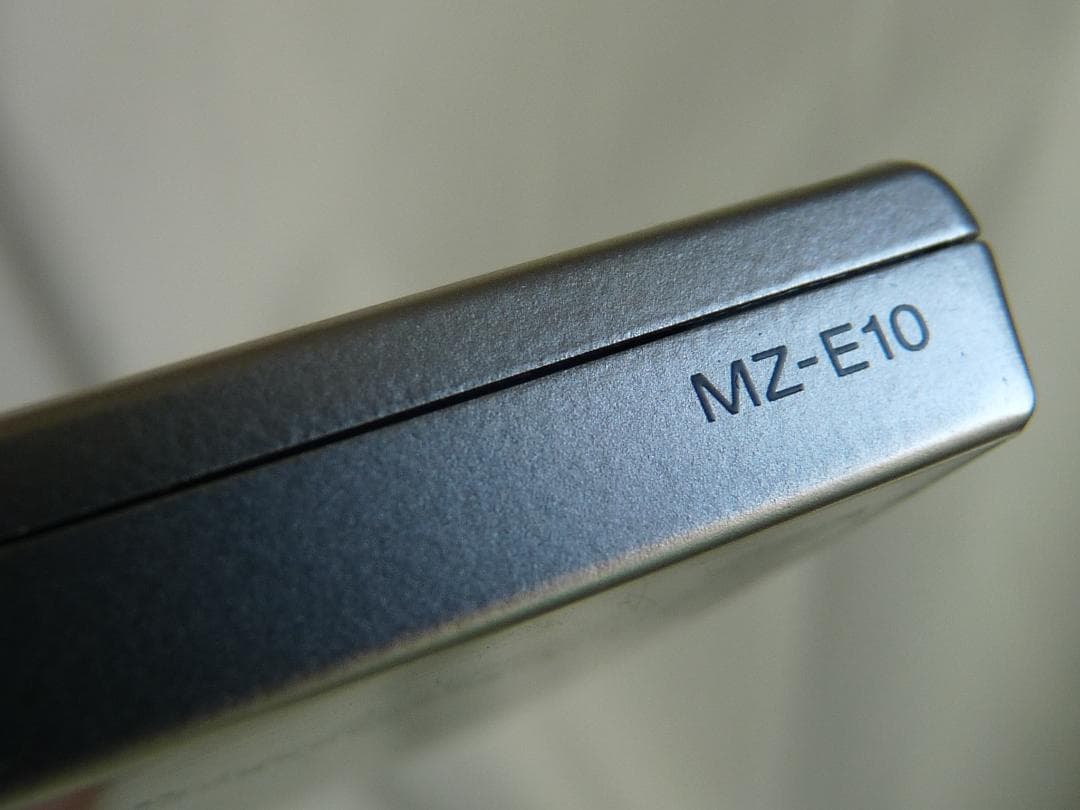 ジャンク　SONY MZ-E10 ウォークマン ポータブルMDプレーヤー