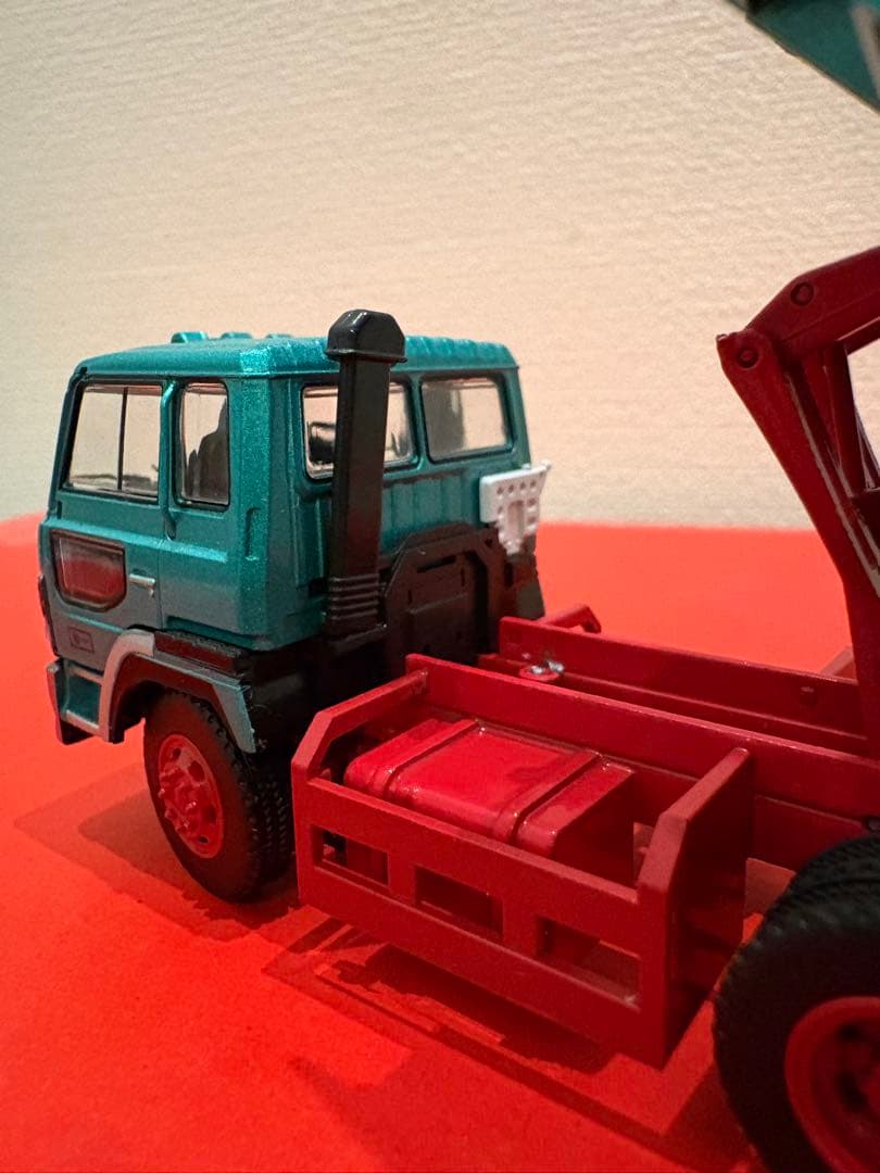 DBGT 1/64 日野 スーパードルフィン ダンプトラック グリーン