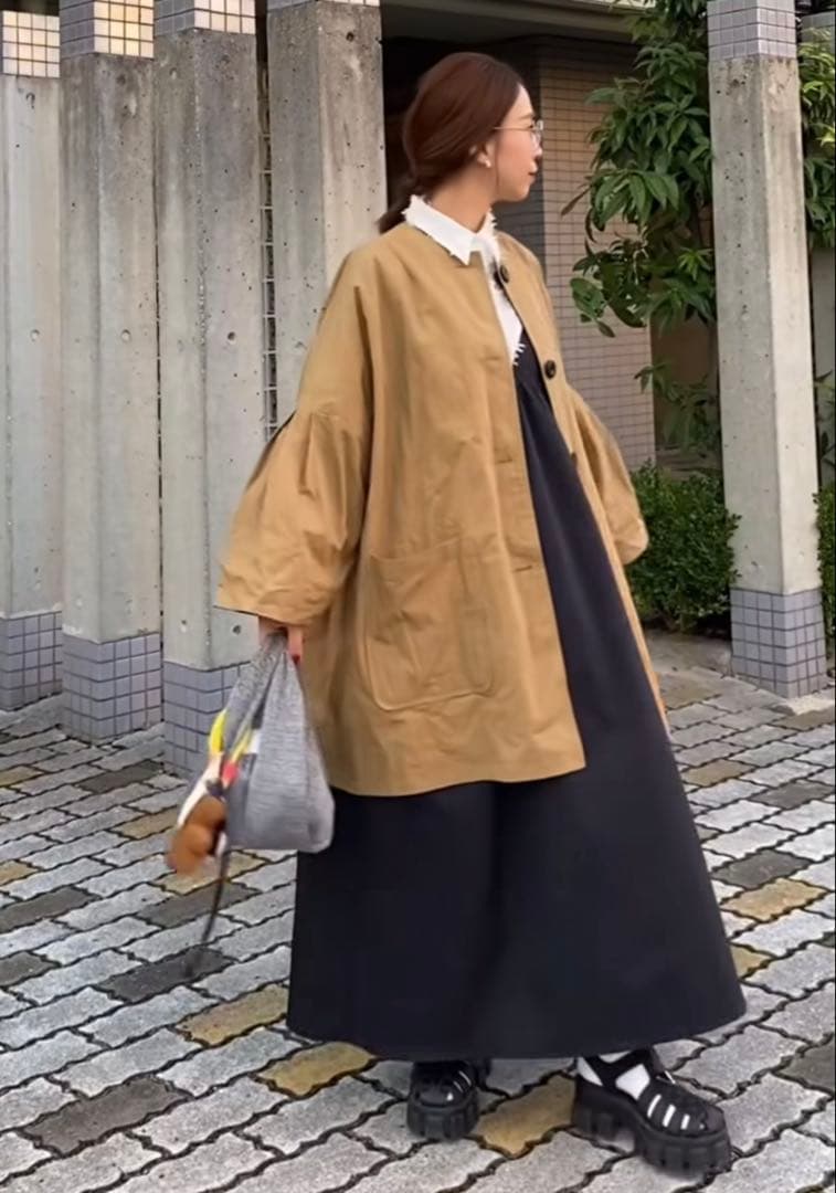 最終値下げ♡HOWDY.♡reversible bell sleeve coat