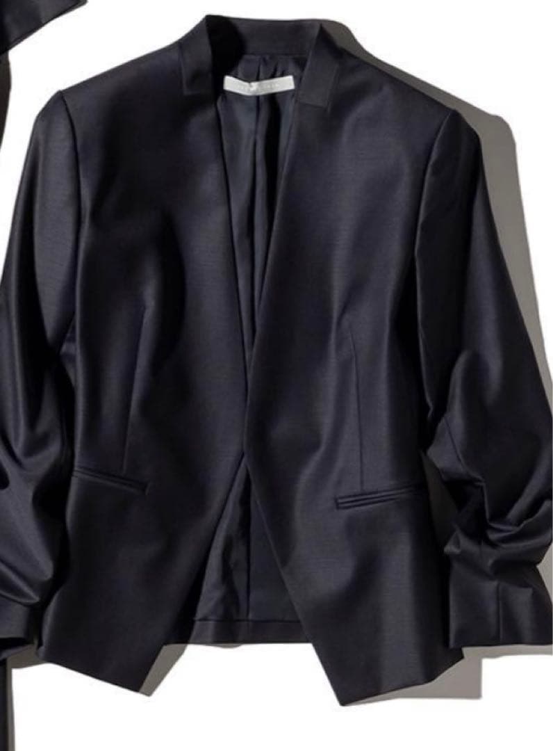 最終値下げ！卒業式に！新品theory フォーマルスーツ　黒　40