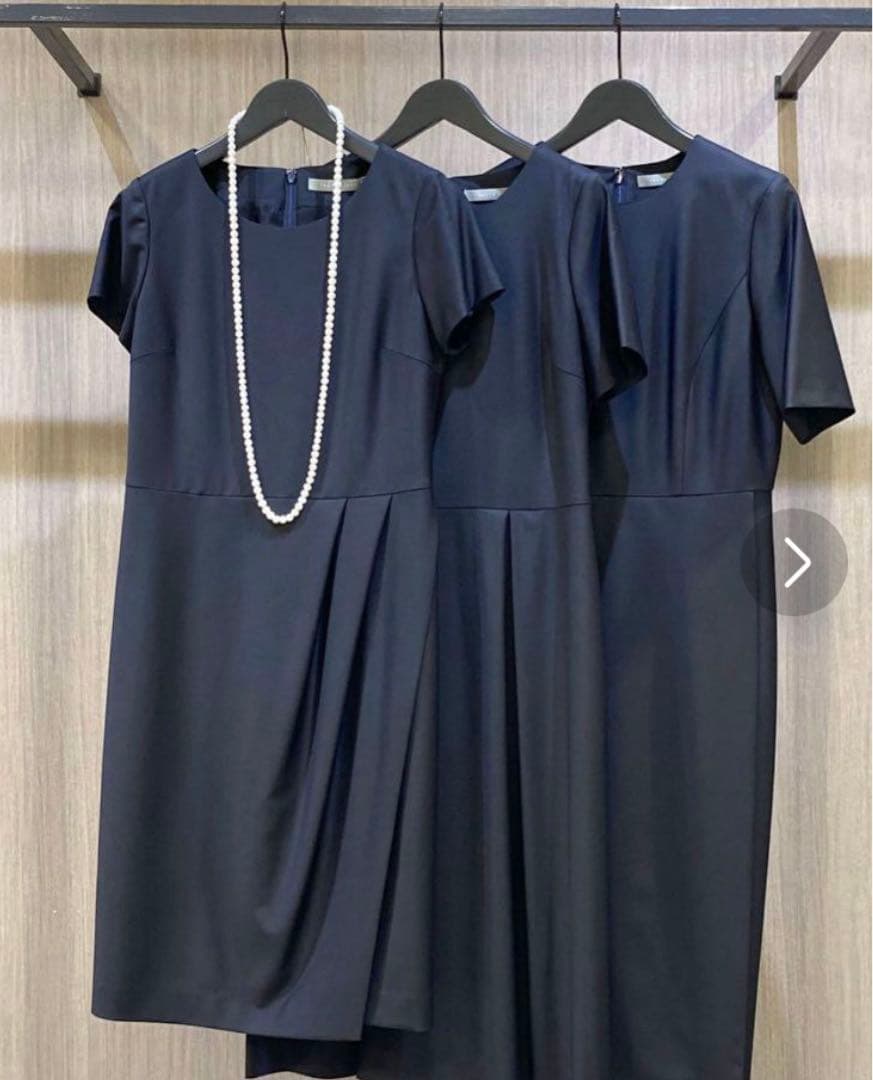 最終値下げ！卒業式に！新品theory フォーマルスーツ　黒　40