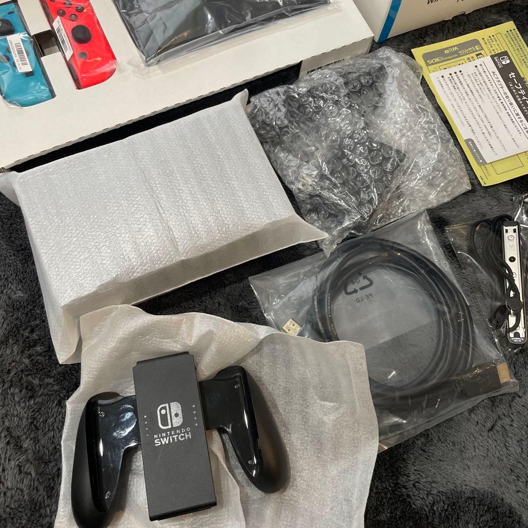 任天堂Switch 本体 バッテリー強化版 ＋ ケース・社外コントローラー付き