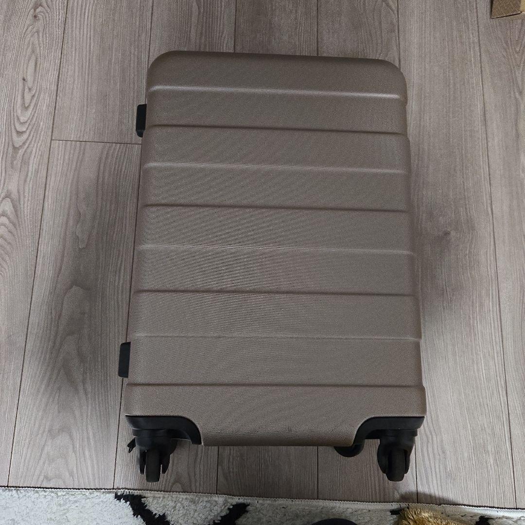 無印良品　ハードキャリーケース（３６Ｌ）