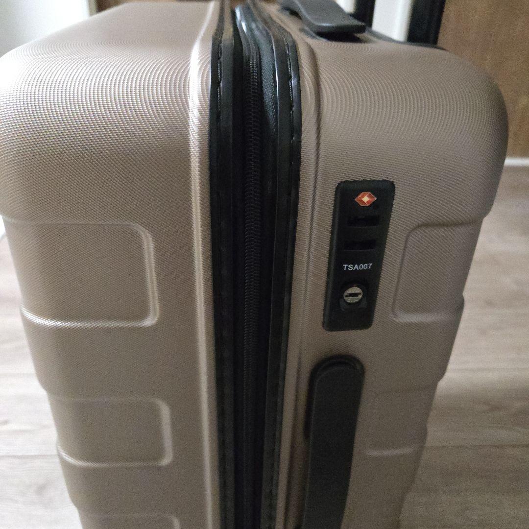 無印良品　ハードキャリーケース（３６Ｌ）