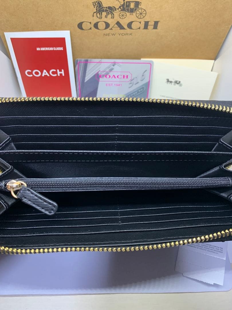 COACH コーチ　F53637 長財布　キルテッド　レザー　ジップアラウンド