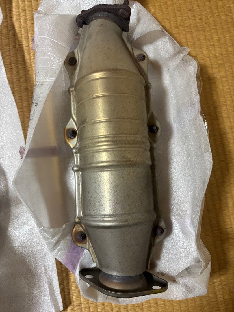 ホンダ　S2000 AP1 純正触媒