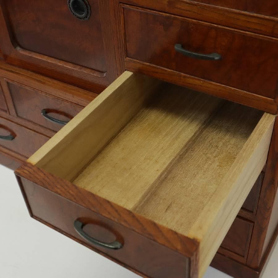 値下逸品 匠シール 欅 縮み杢 内桐 民芸・時代家具調 小抽斗 小箪笥幅61cm