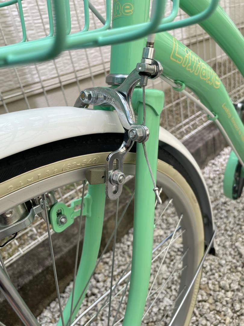 【直接のお引取り限定】　24インチ 子供用自転車　ヘルメット付き