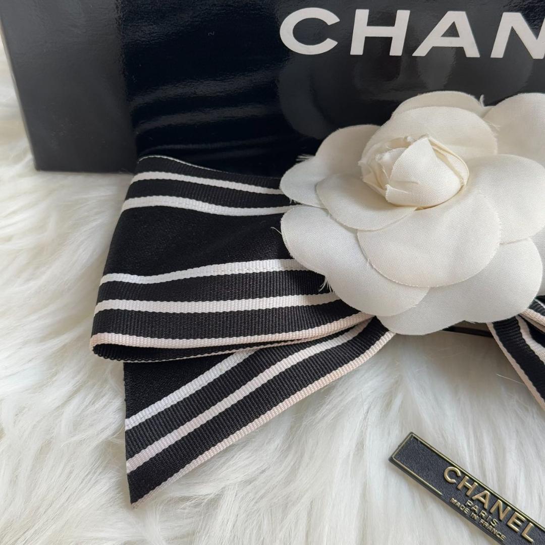 Chanelカメリア リボン 大 ヘアアクセサリー バレッタ サテン ブラック