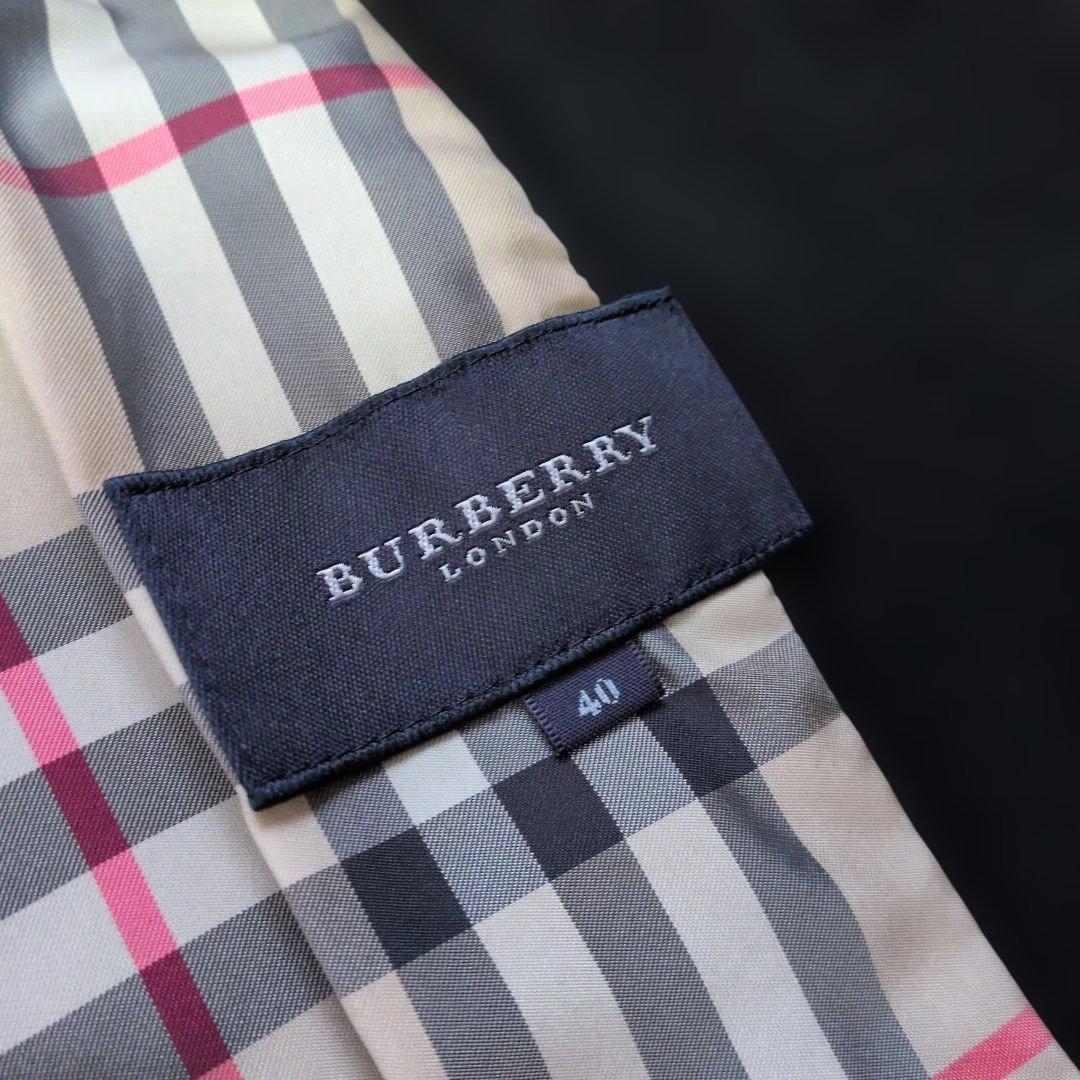 バーバリーロンドン　黒のテーラードジャケット　40号