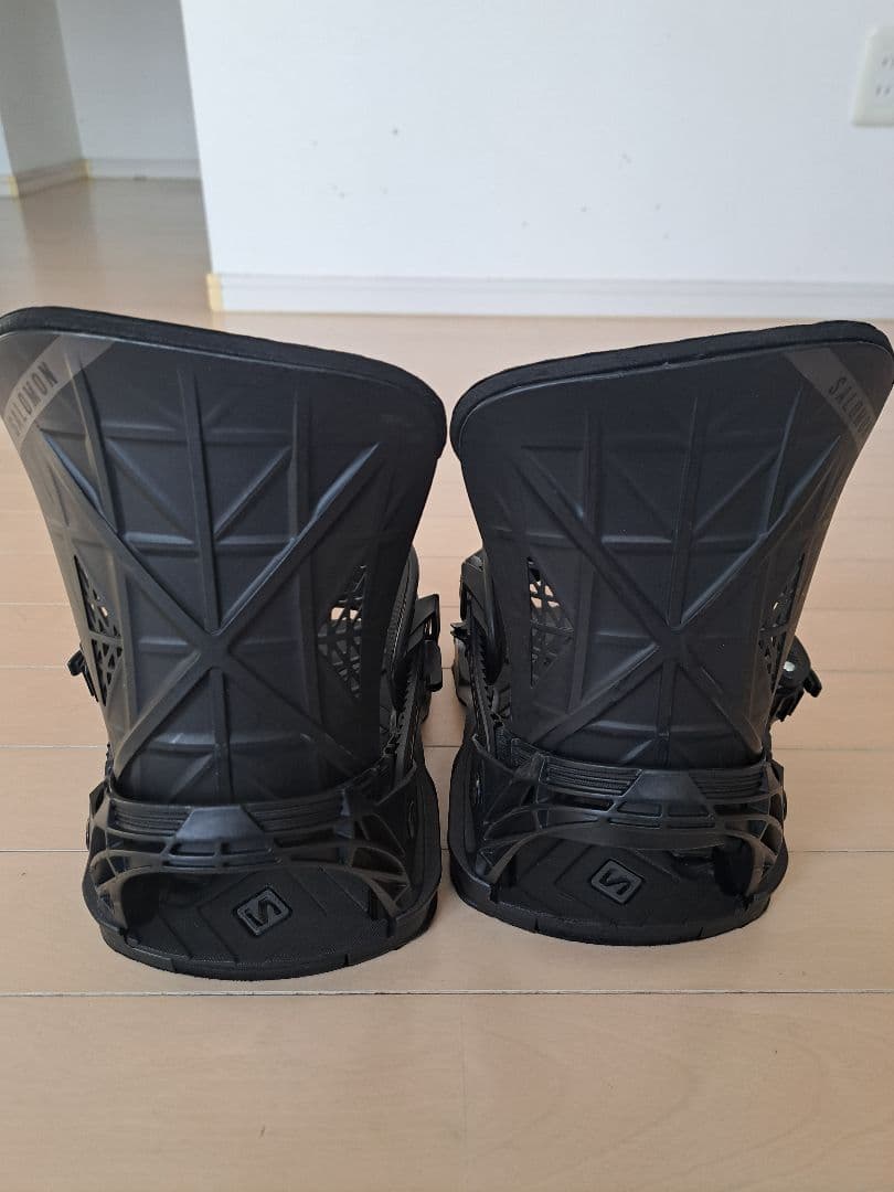 Salomon defender Mサイズ　スノーボードバインディング ブラック