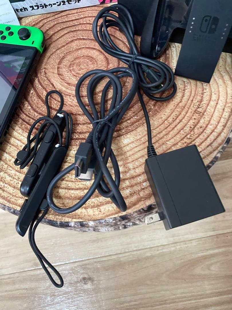 Nintendo Switch ニンテンドースイッチ本体　スプラトゥーンカラー