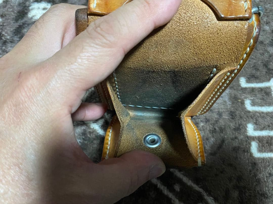 ビーズ屋公ちゃん レザー 二つ折り財布 ブラウン ウォレットロープ付き