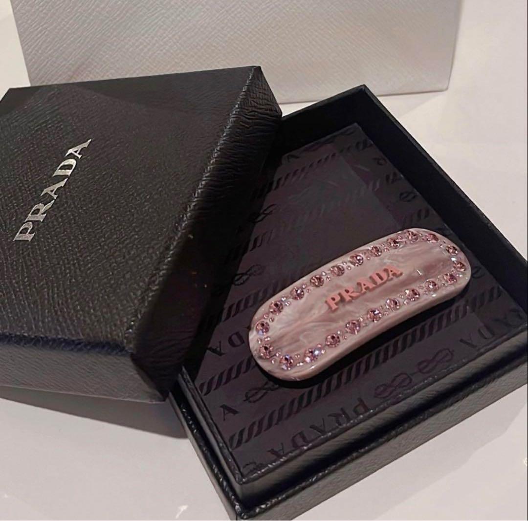 限定値下げ中 PRADA ヘアクリップ　ピンク バレッタ